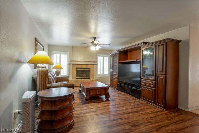 1449 Desert Hills Drive, Las Vegas, NV 89117