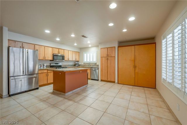 1449 Desert Hills Drive, Las Vegas, NV 89117