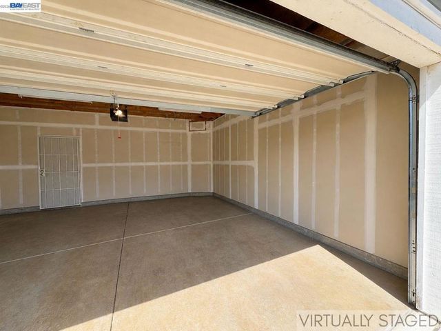 9736 Dynasty Way, Elk Grove, CA 95624
