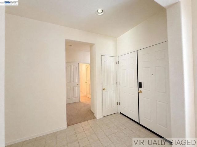9736 Dynasty Way, Elk Grove, CA 95624