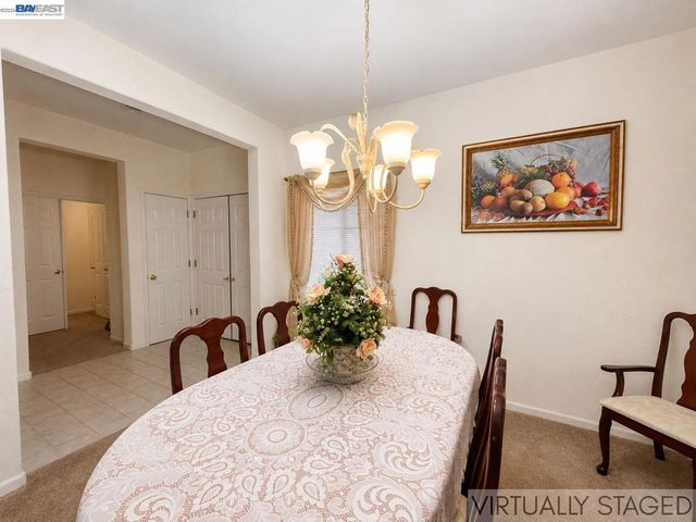 9736 Dynasty Way, Elk Grove, CA 95624