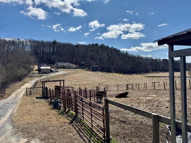 2098 Park Drive, Mount Airy, NC 27030