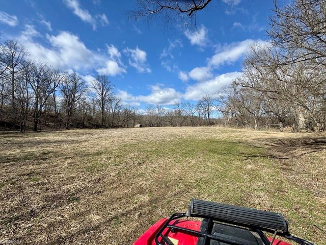 2098 Park Drive, Mount Airy, NC 27030