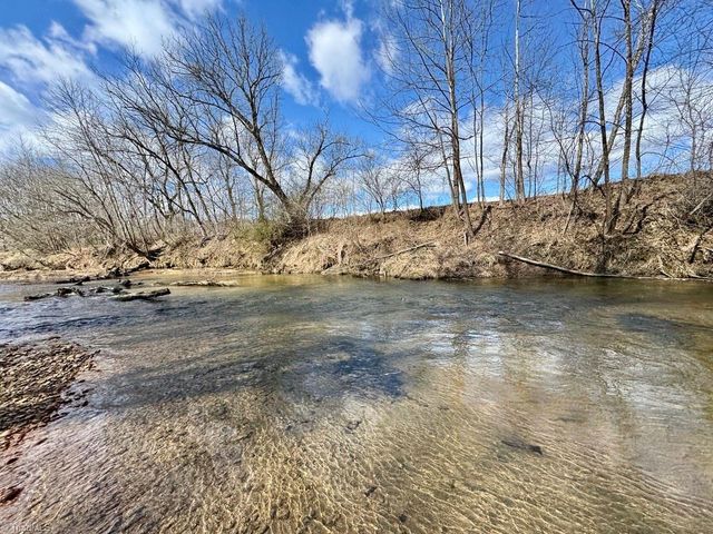 2098 Park Drive, Mount Airy, NC 27030