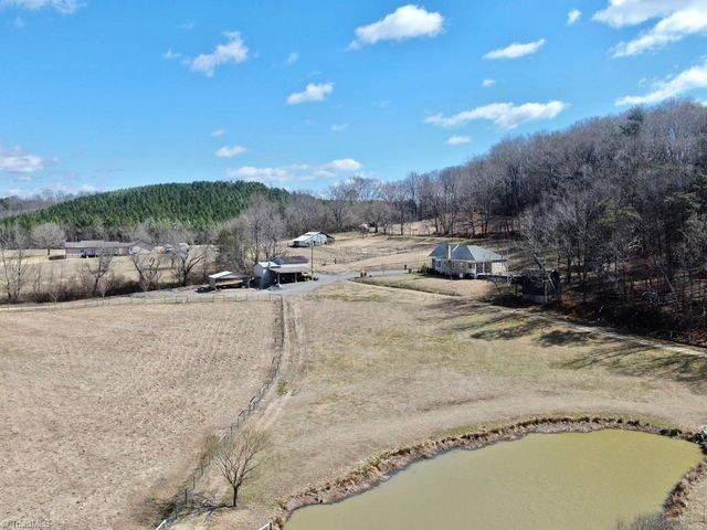 2098 Park Drive, Mount Airy, NC 27030