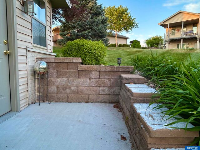 8014 Arrow Ridge Road, Lincoln, NE 68506