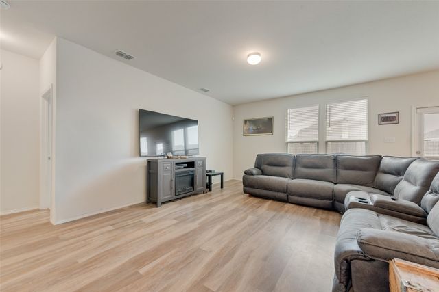 1015 Norias Drive, Forney, TX 75126