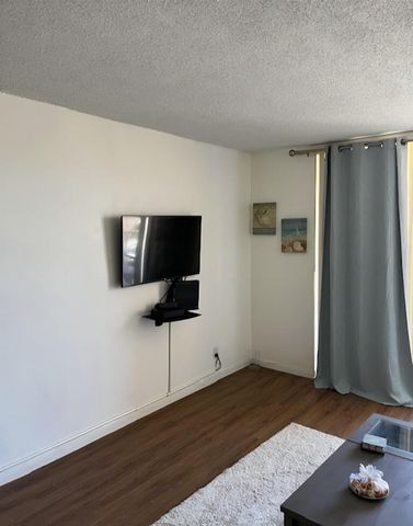 500 Executive Center Drive 3i, West Palm Beach, FL 33401