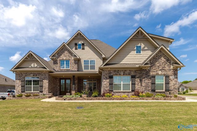 13841 Front Nine Drive, Athens, AL 35611