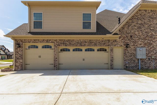 13841 Front Nine Drive, Athens, AL 35611