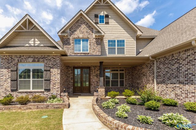 13841 Front Nine Drive, Athens, AL 35611