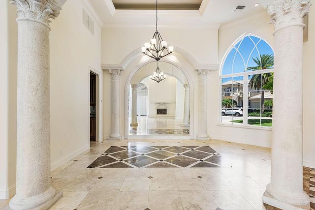 159 W Coconut Palm Road, Boca Raton, FL 33432