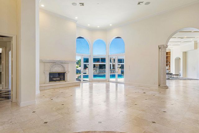 159 W Coconut Palm Road, Boca Raton, FL 33432