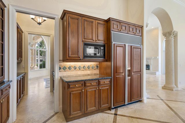 159 W Coconut Palm Road, Boca Raton, FL 33432