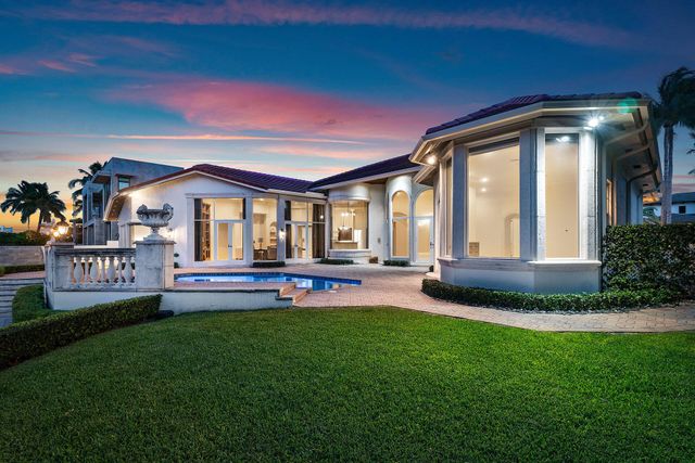 159 W Coconut Palm Road, Boca Raton, FL 33432