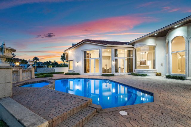 159 W Coconut Palm Road, Boca Raton, FL 33432