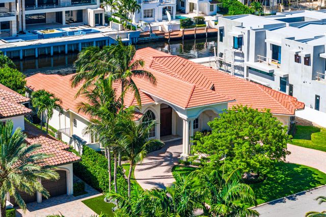 159 W Coconut Palm Road, Boca Raton, FL 33432