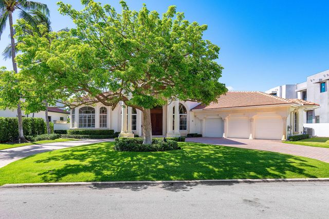 159 W Coconut Palm Road, Boca Raton, FL 33432