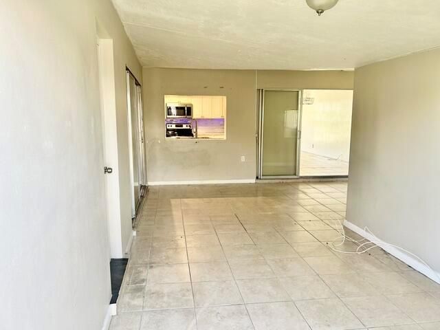 5371 NE 17TH Terrace, Fort Lauderdale, FL 33334