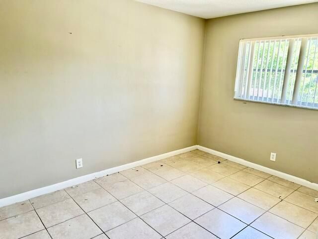 5371 NE 17TH Terrace, Fort Lauderdale, FL 33334