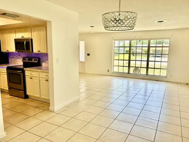 5371 NE 17TH Terrace, Fort Lauderdale, FL 33334