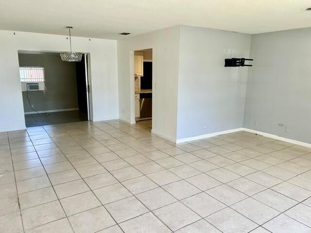 5371 NE 17TH Terrace, Fort Lauderdale, FL 33334