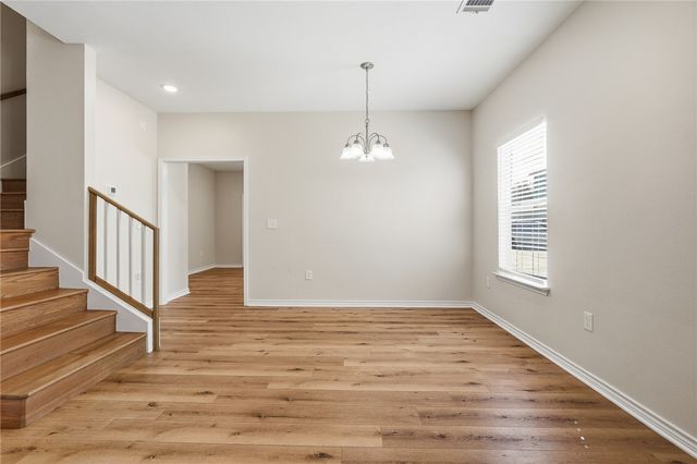 124 Lavaca Cr, Rockport, TX 78382