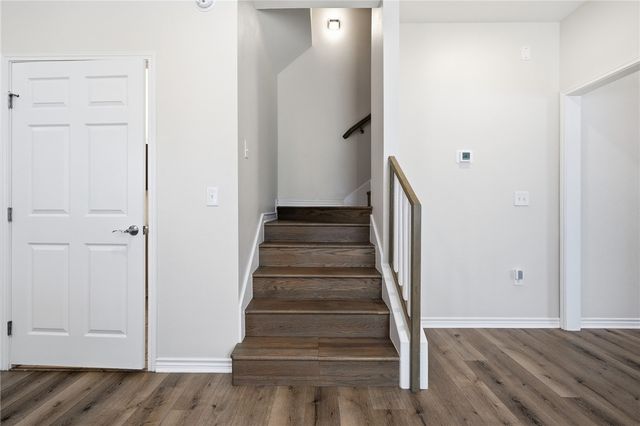 124 Lavaca Cr, Rockport, TX 78382