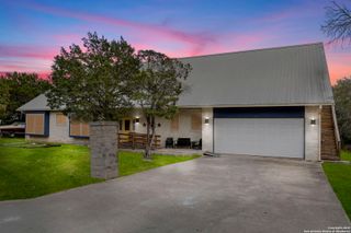 1562 Bonnyview, Canyon Lake, TX 78133