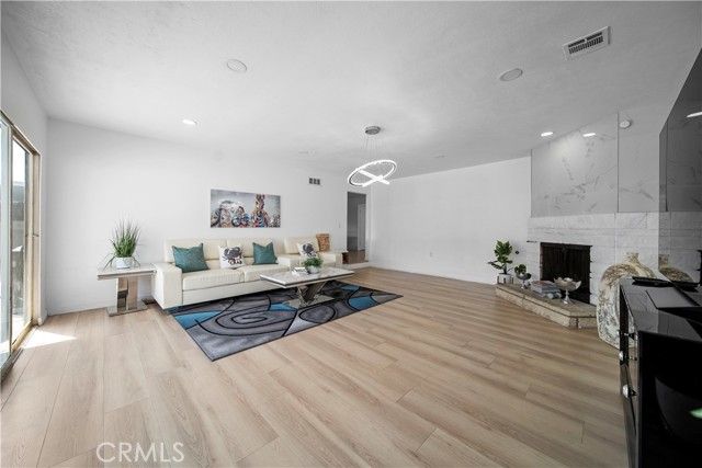 1158 N Ivescrest Avenue, Covina, CA 91724