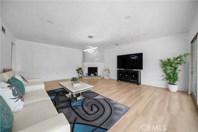 1158 N Ivescrest Avenue, Covina, CA 91724