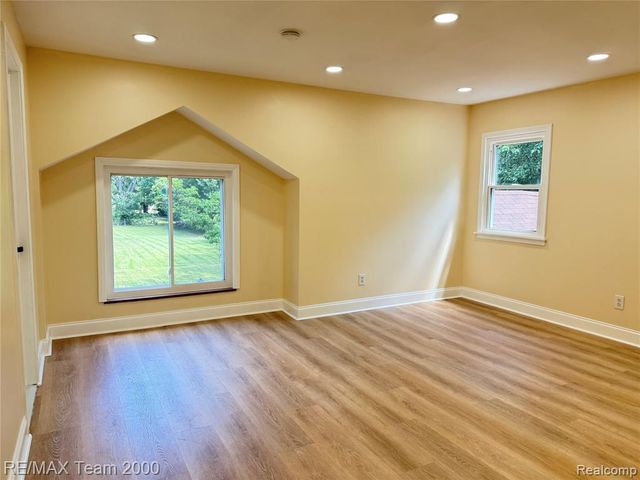 19135 Eastwood Drive, Harper Woods, MI 48225