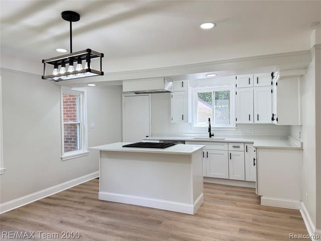 19135 Eastwood Drive, Harper Woods, MI 48225