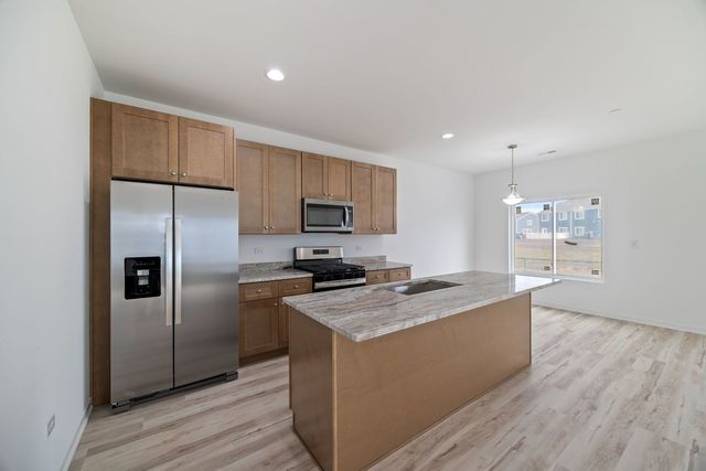 1240 Gillespie Lane, Yorkville, IL 60560