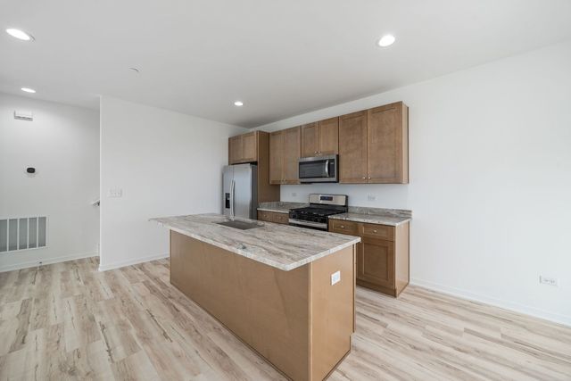 1240 Gillespie Lane, Yorkville, IL 60560