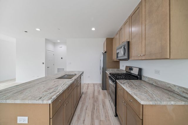 1240 Gillespie Lane, Yorkville, IL 60560