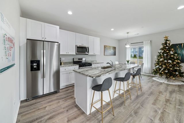 1240 Gillespie Lane, Yorkville, IL 60560