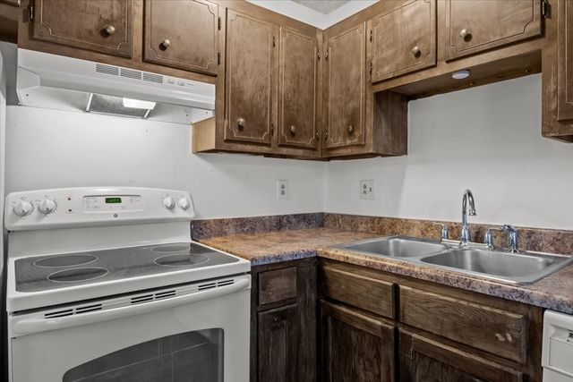 709 Eric Dr, Nashville, TN 37207