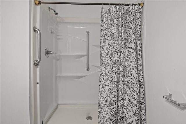 709 Eric Dr, Nashville, TN 37207