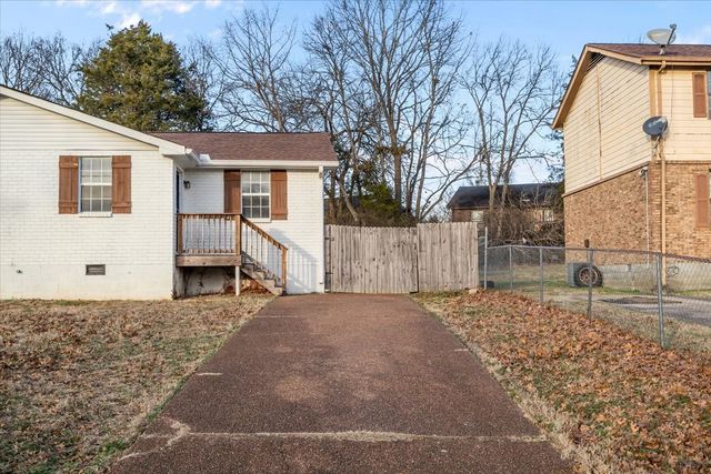 709 Eric Dr, Nashville, TN 37207