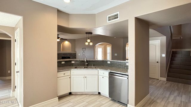 14193 HONEY POINT Drive, El Paso, TX 79938