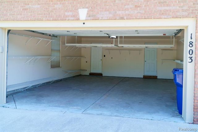 1803 Pinecroft Drive, Canton, MI 48188