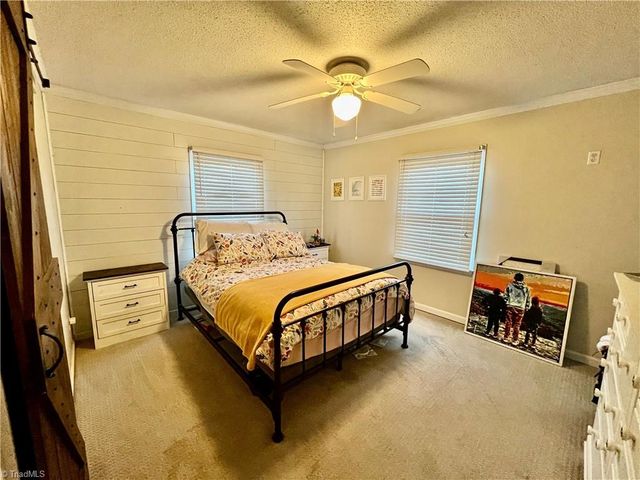 5236 Hicone Road, Mcleansville, NC 27301