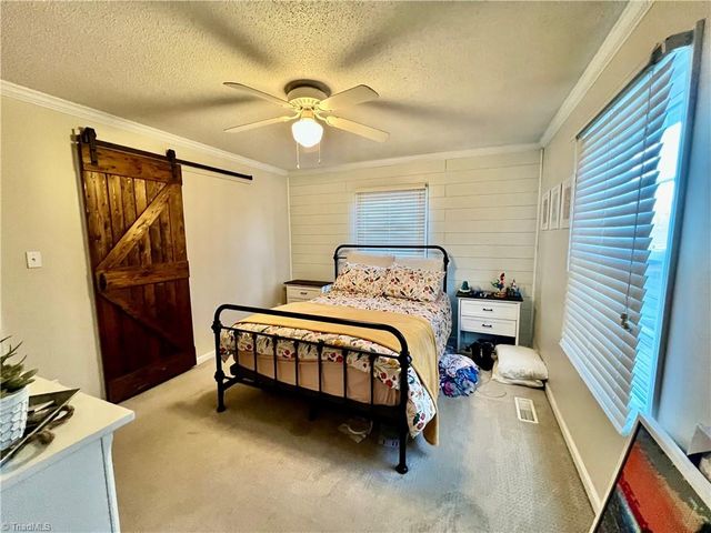 5236 Hicone Road, Mcleansville, NC 27301