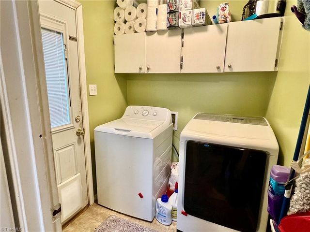 5236 Hicone Road, Mcleansville, NC 27301