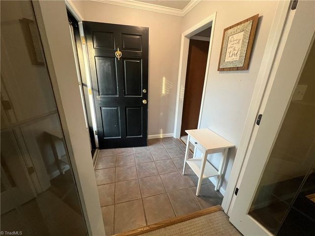 5236 Hicone Road, Mcleansville, NC 27301