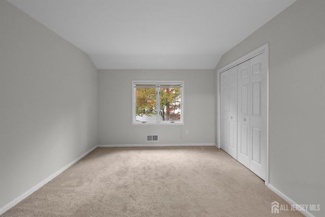 124 Kingsland Circle, South Brunswick, NJ 08852