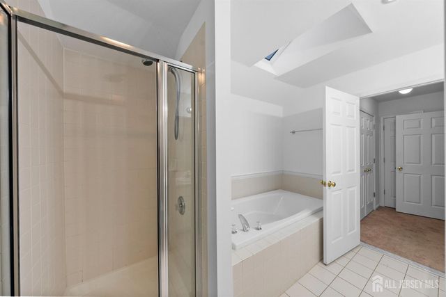 124 Kingsland Circle, South Brunswick, NJ 08852