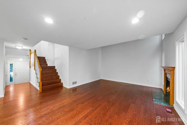 124 Kingsland Circle, South Brunswick, NJ 08852