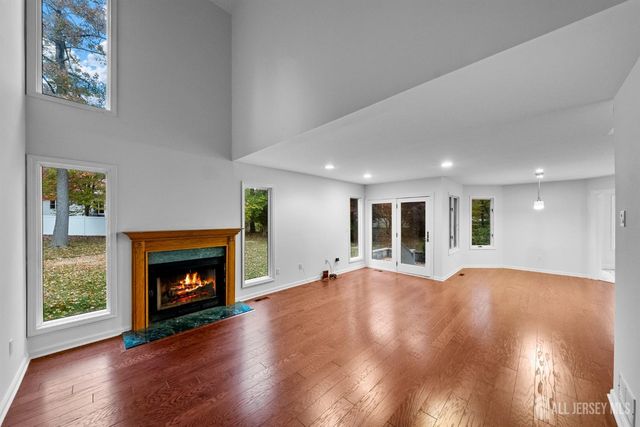 124 Kingsland Circle, South Brunswick, NJ 08852